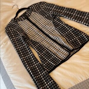 BStylish Houndstooth Jacket
